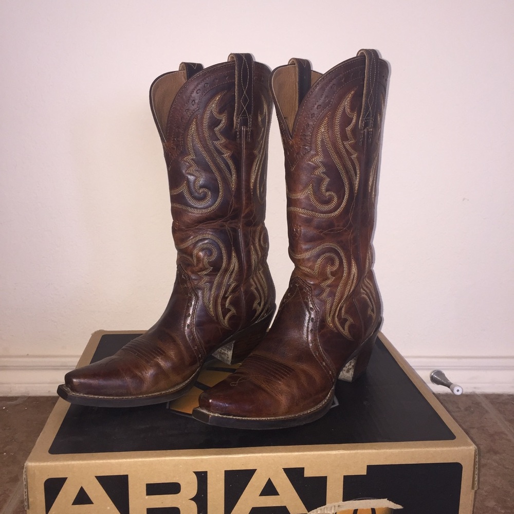 Ariat heritage Women j-toe wing tip Boots